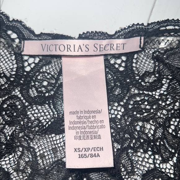 Victoria secret Black and White Heart Pattern Crop Top zs XS - Picture 10 of 10